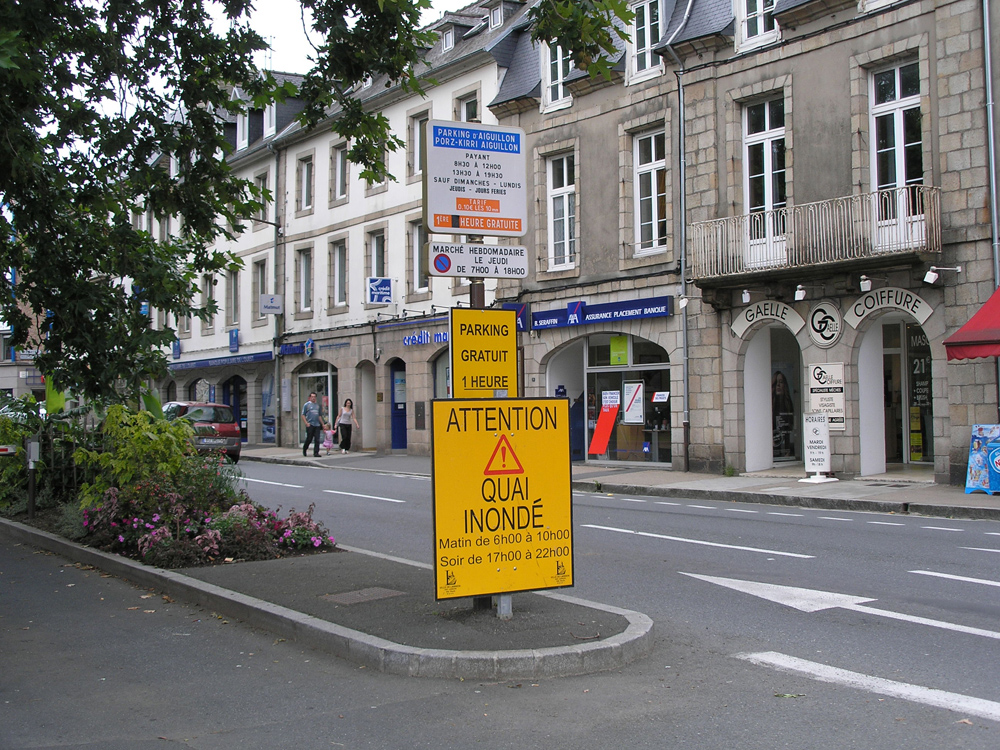 El parking es gratuito, pero inundable.